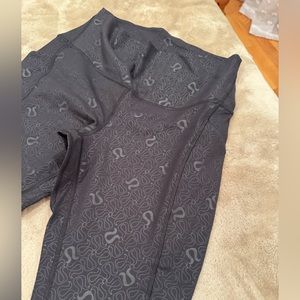 Lululemon, Wunder Train leggings, 25”, Women, Size 10, logo print